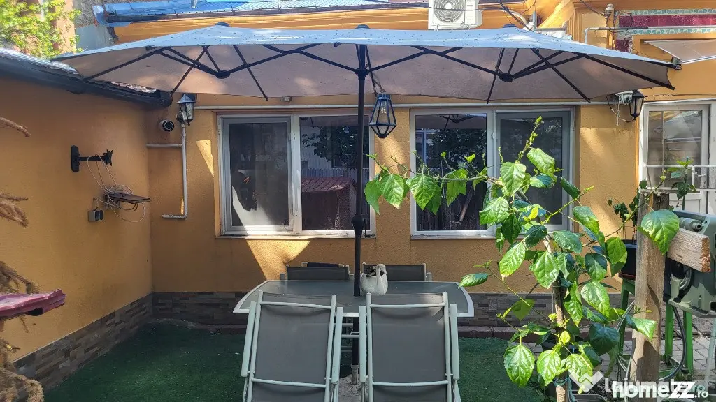 Vand casa situata in centrul istoric al Brailei