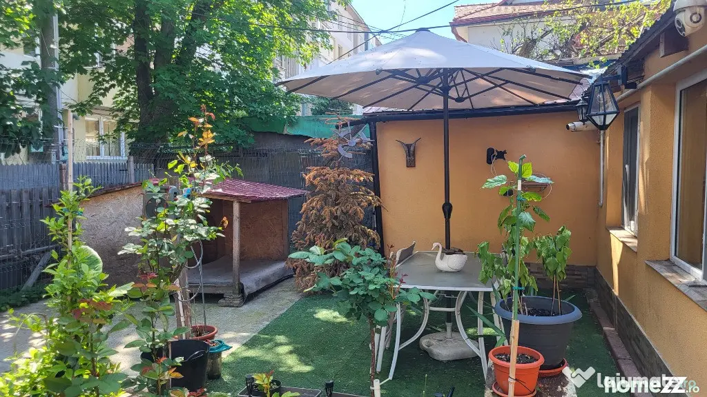 Vand casa situata in centrul istoric al Brailei