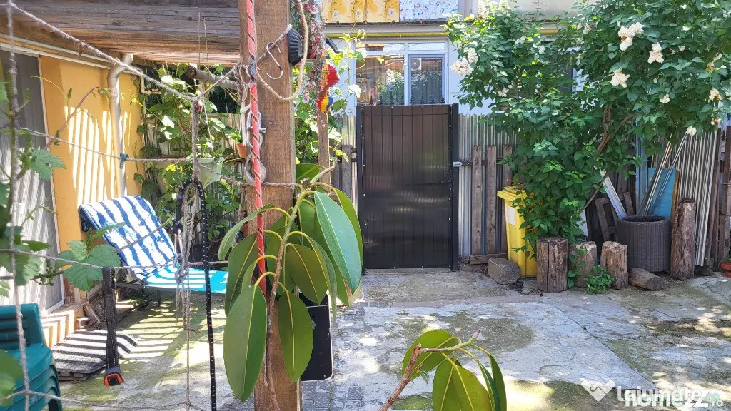Vand casa situata in centrul istoric al Brailei