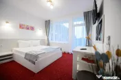 Pensiune 3★ de vânzare în Mamaia Nord – Afacere la che 