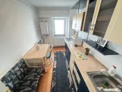 Apartament 2 camere zona Poarta 6 cu Centrala si Parcare