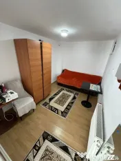 Casa/Vila cu 5 camere de vanzare Central 