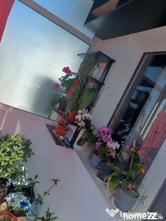 Apartament 3 camere in zona ostroveni 52 mp2