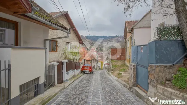 Casă individuală de închiriat | Șchei, Str. Măcin nr. 7