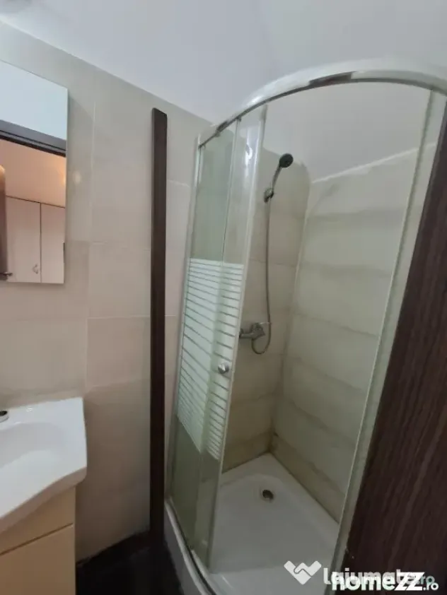 Inchiriez apartament 7 camere Central muncitori ID:RH-44873-property