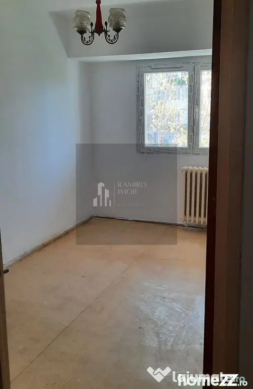 Apartament 3 camere, decomandat Drumul Taberei