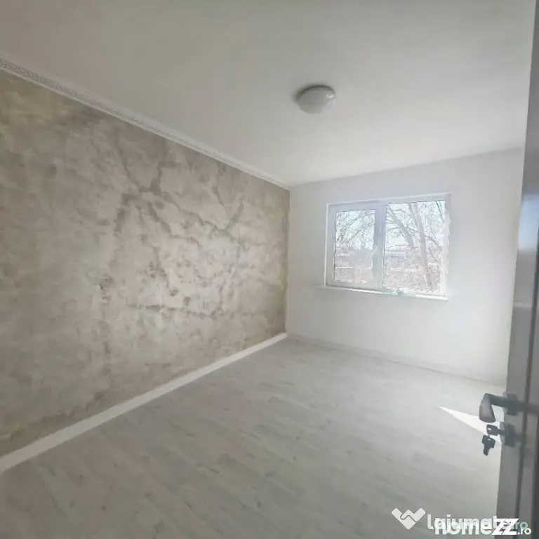 Alunisului- zona Marinarul, 2 camere, etaj 2, renovat - Tulcea (Tulcea)