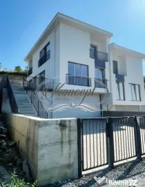 Duplex cu terasa panoramica si vedere spre lac in Chinteni