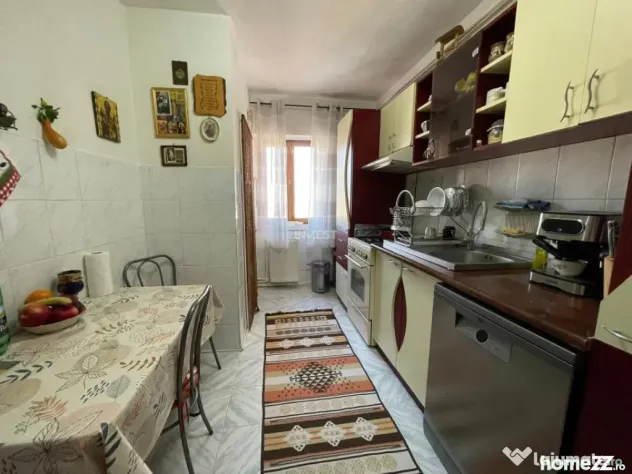 Apartament 4 camere, decomandat, zona Pacurari - Esplanada,