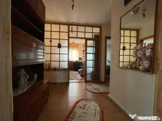 Apartament 4 camere, decomandat, zona Pacurari - Esplanada,