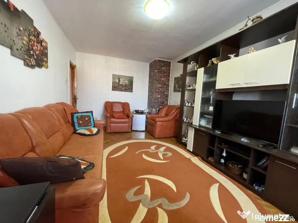Apartament 4 camere, decomandat, zona Pacurari - Esplanada,