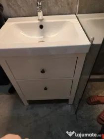 Vând dulap baie Ikea
