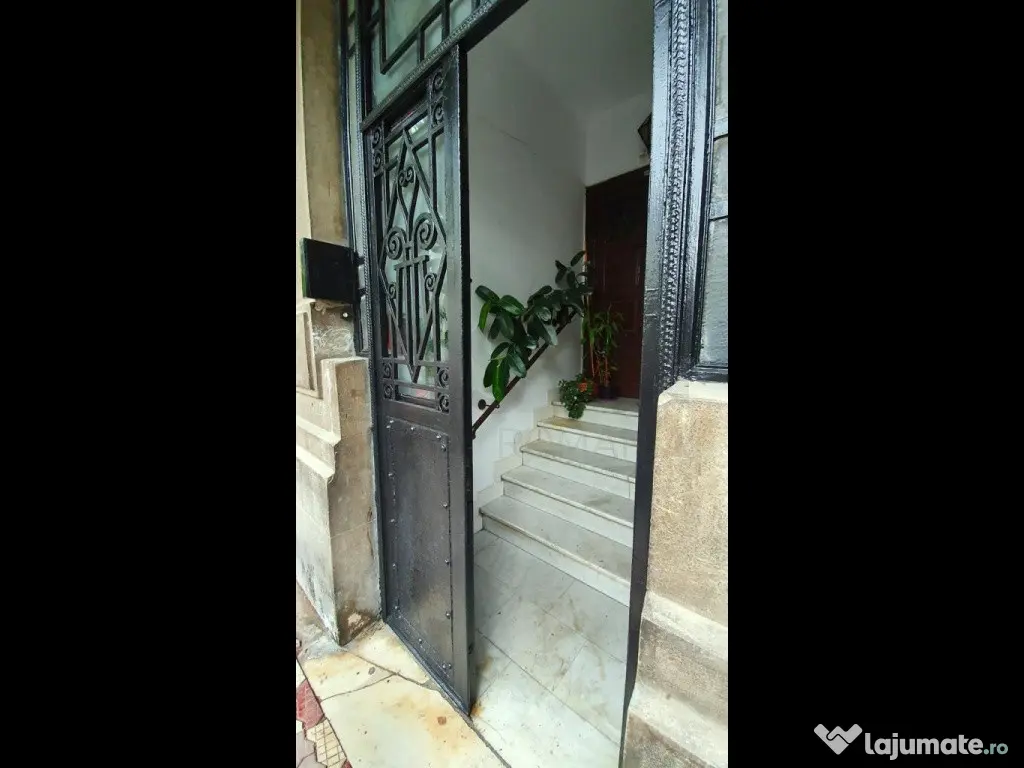 APARTAMENT 4 CAMERE ULTRACENTRAL ROMANA