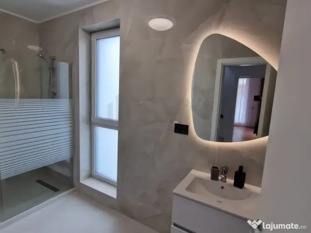 Vila de inchiriat 5 camere Pipera