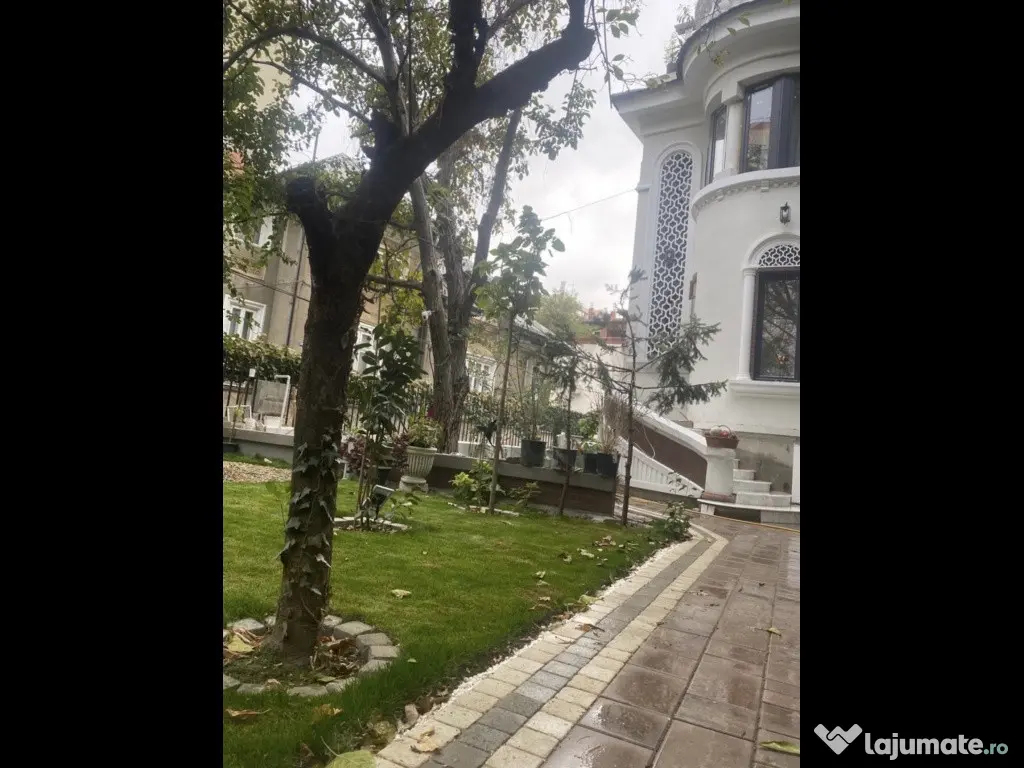 Vila individuala zona exclusivista curte garaj terasa Clu...