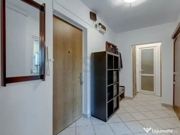 Piata Victoriei - Apartament cu 2 camere cu centrala proprie