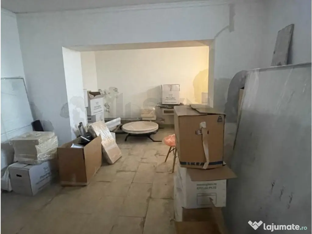 Apartament 4 Camere de Principate Unite Sector 4