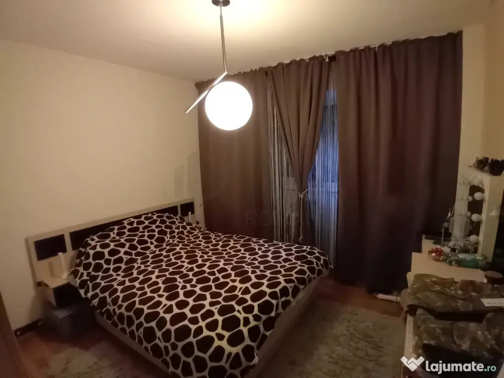 Apartament Spatios 3 Camere Dristor cu Vedere Spectaculoasa