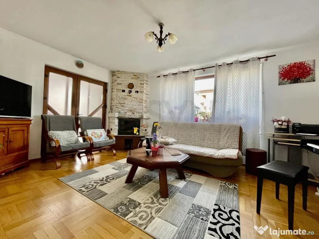 Casa 4 camere cu teren 320 mp