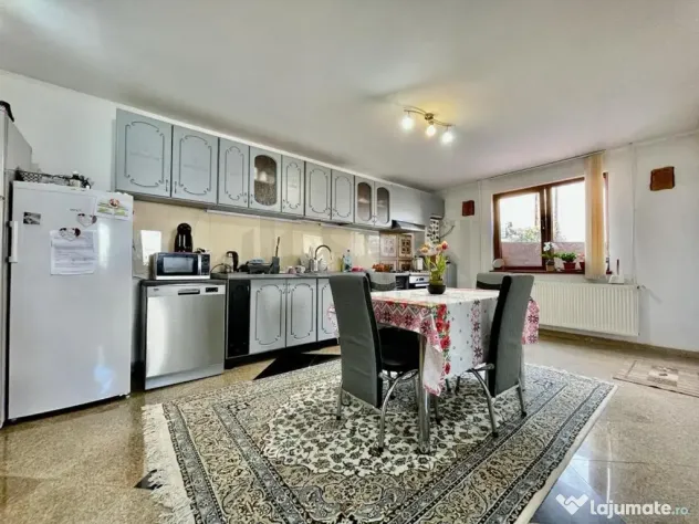 Casa 4 camere cu teren 320 mp