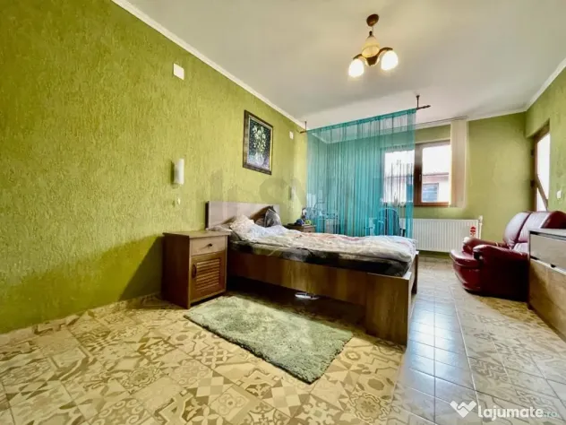 Casa 4 camere cu teren 320 mp