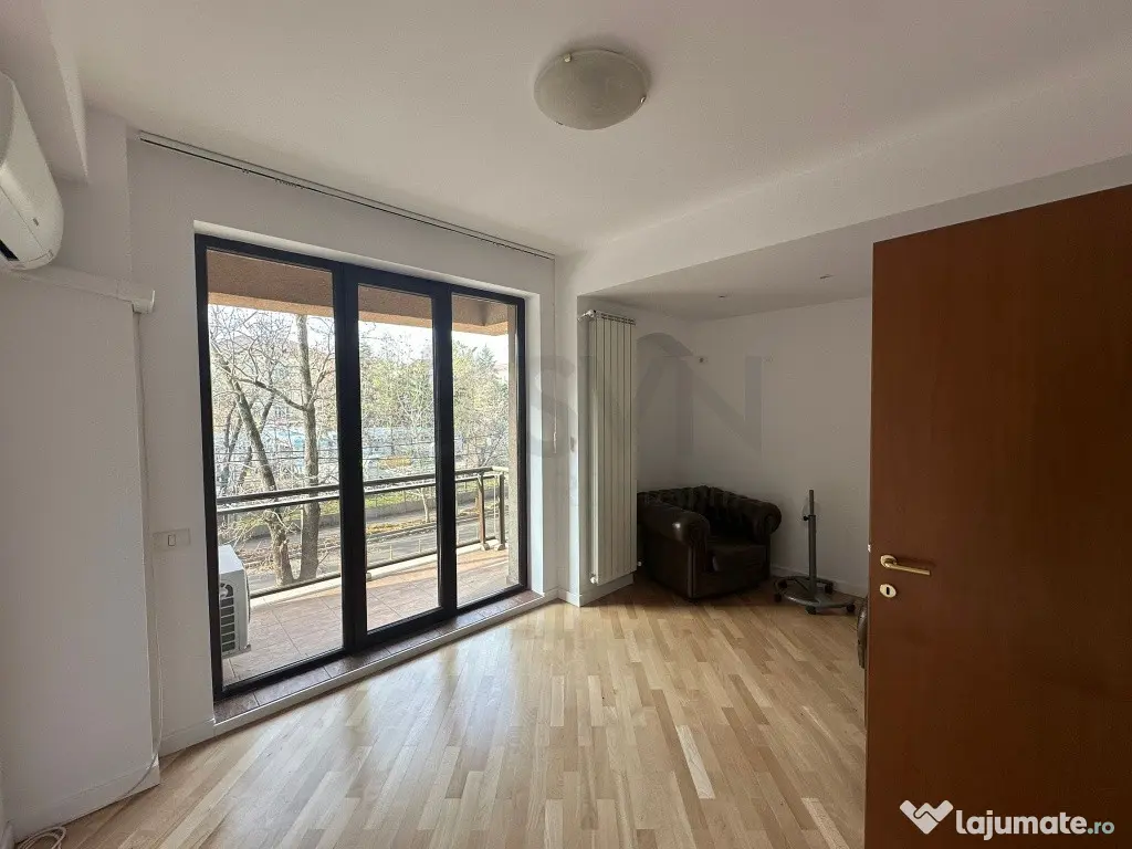 Apartament 4 Camere l Arcul de Triumf