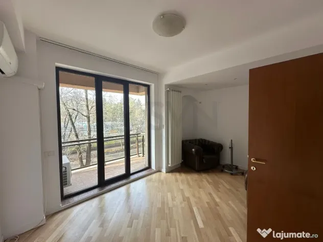 Apartament 4 Camere l Arcul de Triumf