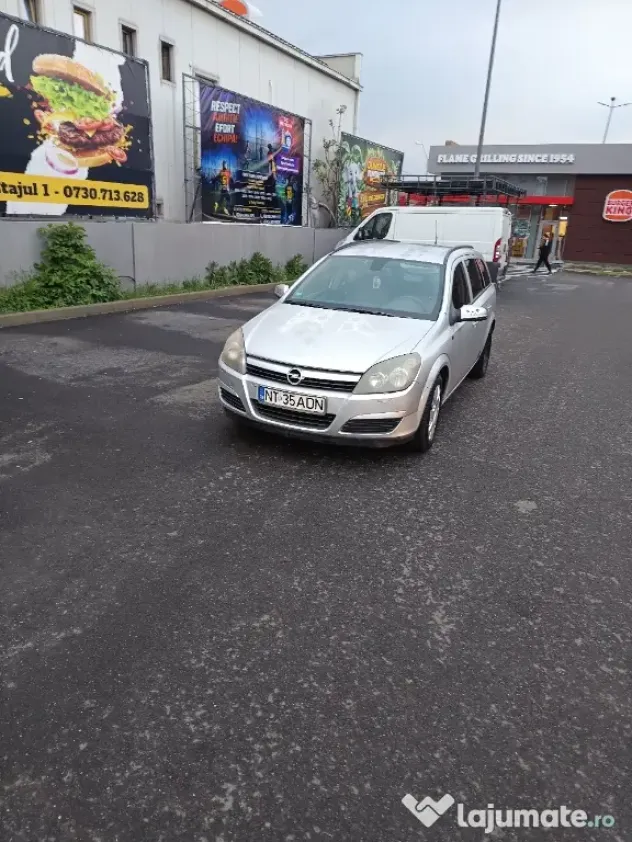 vând Opel Astra h