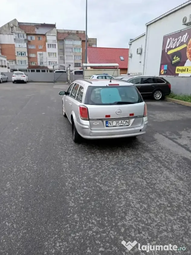 vând Opel Astra h