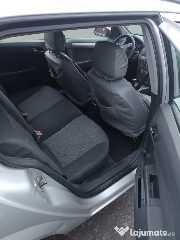 vând Opel Astra h
