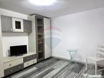 Casă / Vilă cu 6 camere de vânzare în zona Mihai Viteazu