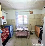 Casă / Vilă cu 6 camere de vânzare în zona Mihai Viteazu 