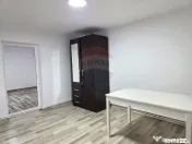 Casă / Vilă cu 6 camere de vânzare în zona Mihai Viteazu 
