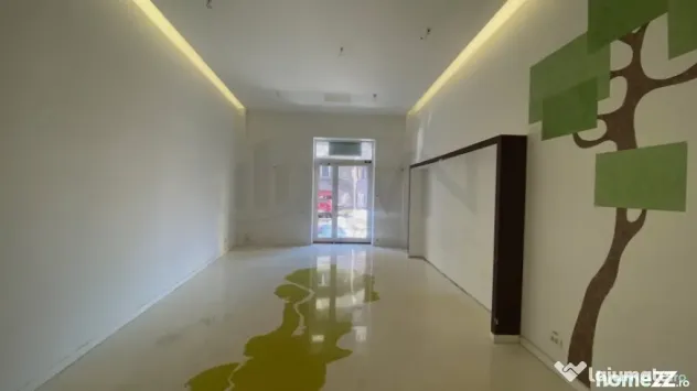 Spatiu comercial - zona centrala - 48 mp