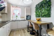 Apartament cochet mobilat-utilat, 3 camere, parcare, boxa... 