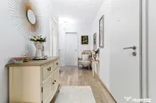 Apartament cochet mobilat-utilat, 3 camere, parcare, boxa... 
