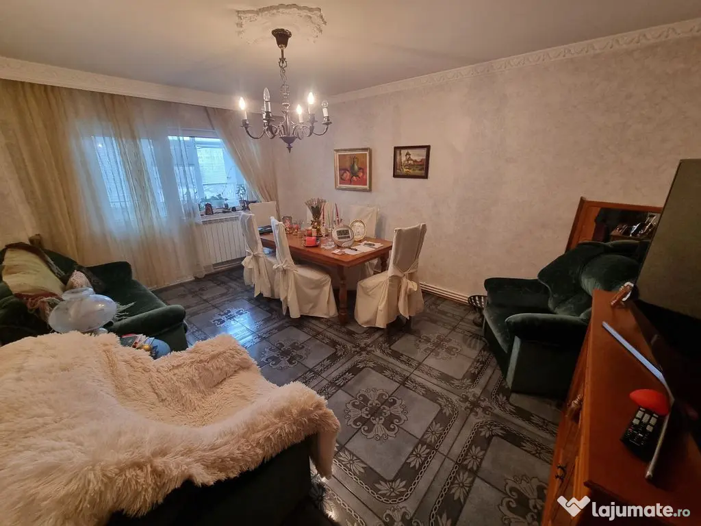 Faleza nord unirii- apartament 4 camere decomandat