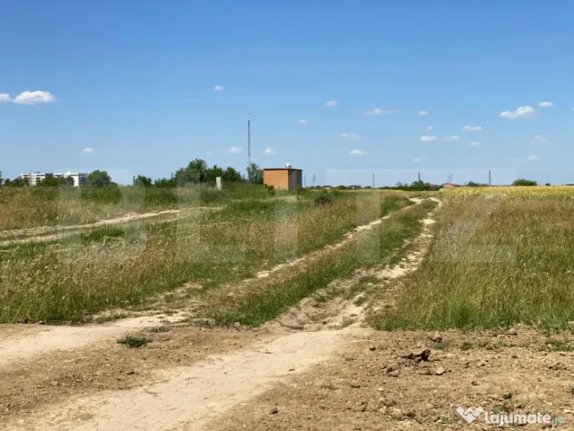 Teren Intravilan, 661 mp P+1E+M, zona Giroc