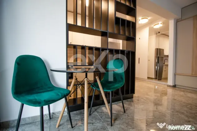 De închiriat apartament 2 camere cu loc parcare
