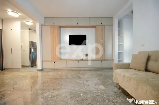 De închiriat apartament 2 camere cu loc parcare