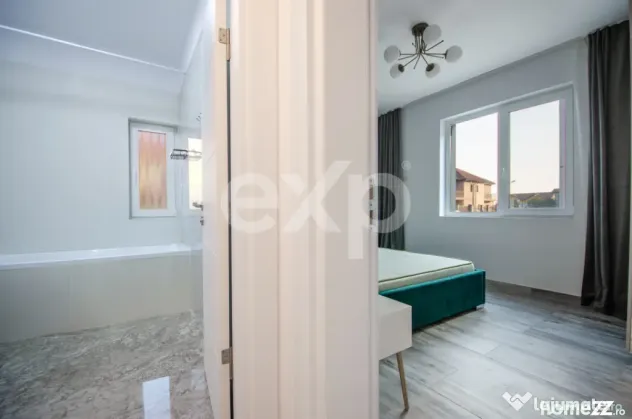 De închiriat apartament 2 camere cu loc parcare