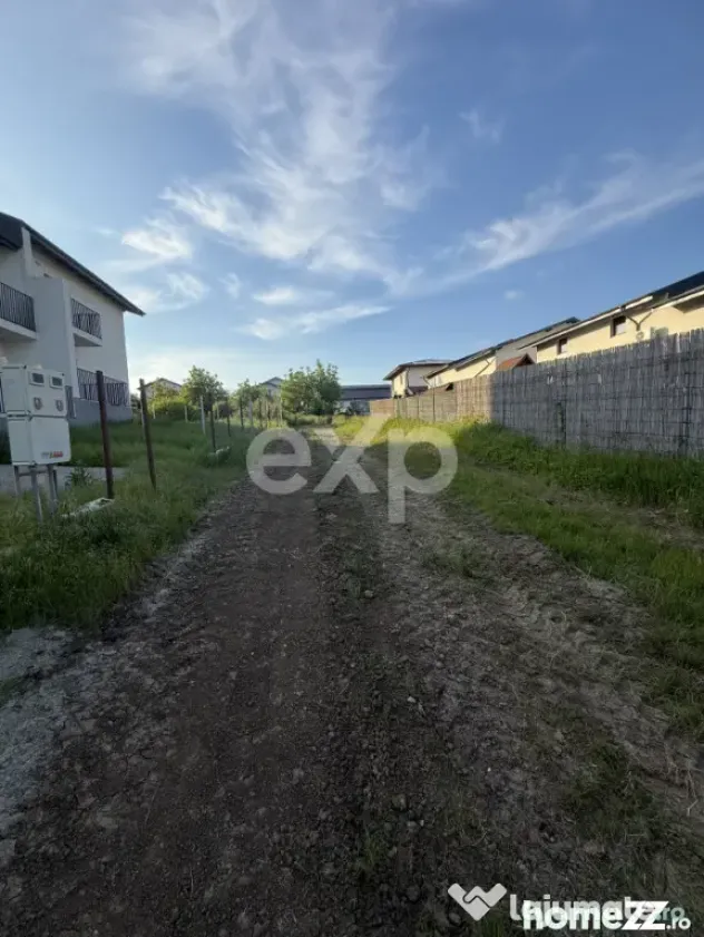 Teren intravilan de vânzare – Miroslava | 910 mp | Deschi