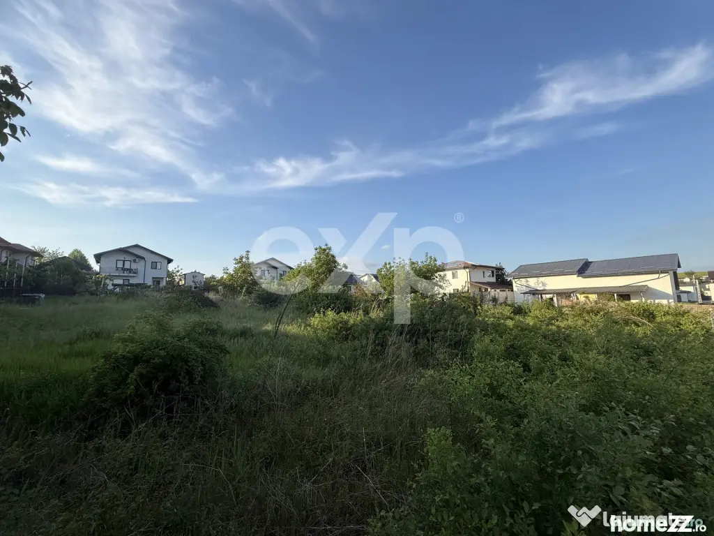 Teren intravilan de vânzare – Miroslava | 910 mp | Deschi