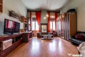 Apartament 98 mp pe bulevardul Decebal, fatada renovata C... 