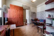 Apartament 98 mp pe bulevardul Decebal, fatada renovata C... 