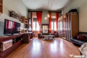 Apartament 98 mp pe bulevardul Decebal, fatada renovata C...