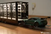Vand camion/trailer 1:18 custom, metalic, full open