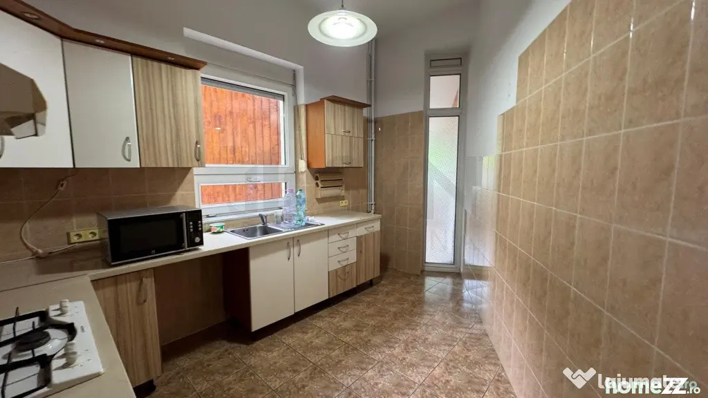 Vila l 6 Camere l Lacul Tei - Bucuresti (Bucuresti-Ilfov)