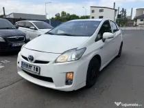 Vând Toyota Prius
