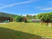 CASA PE PARTER IN BUJORENI - LINISTE, CURTE SI VEDERE SPRE VF. COZIA 